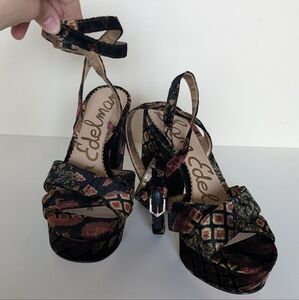 NWOT Sam Edelman Mara Velvet Platforms